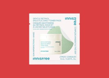 The Innisfree Gentle Retinol Salicylic Daily Toner Pads 2-Pack Are Perfect for Sensitive and Acne-Prone Skin—Review