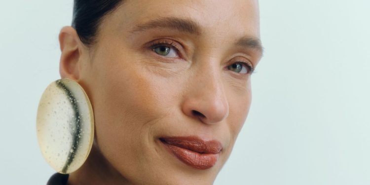 8 Best Eye-Tightening Creams for Puffiness and Fine Lines