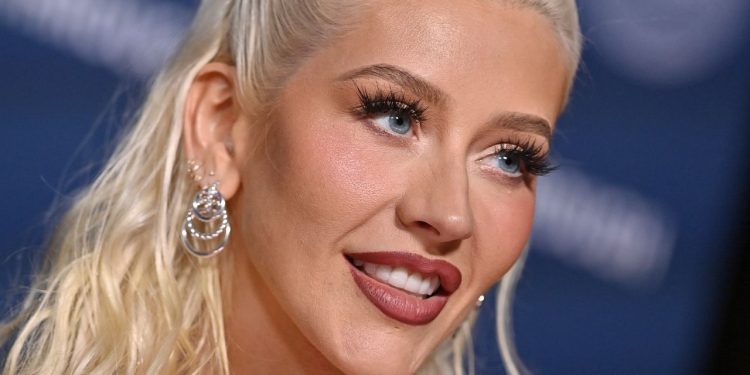 Christina Aguilera’s Retro Holiday Manicure Is All the Seasonal Nail Inspo You Need — See Photos
