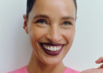 10 Best Lipsticks for Older Women for Smooth, Even Color