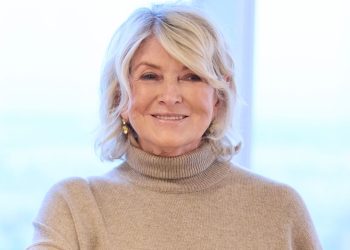 Martha Stewart Insists Yet Again That She’s Hasn’t Gotten Plastic Surgery