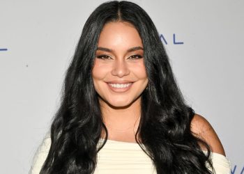 Vanessa Hudgens Combined Cat-Eye and Polka Dots for a Hyper-Trendy Manicure