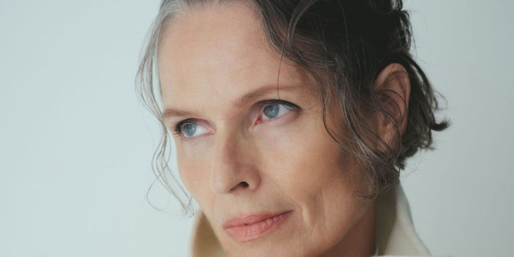 11 Best Concealers for Mature Skin for Smooth, Bright Coverage