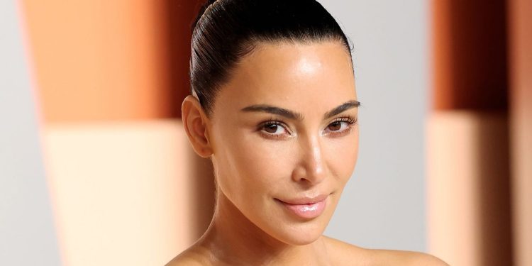 Kim Kardashian Returned to Her Honey-Blonde Era for Just a Minute