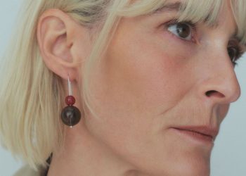 7 Best Bronzers for Mature Skin For a Warm, Natural-Looking Glow