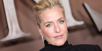 Gillian Anderson Took This Hair Accessory Out of the ’90s and Onto the Runway—See the Photos