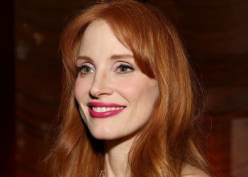 Jessica Chastain Proves “Quiet Silver” Hair Looks So Good on Redheads