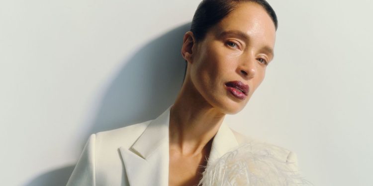 8 Best Sunscreens for Mature Skin That Smooth, Hydrate, and Protect