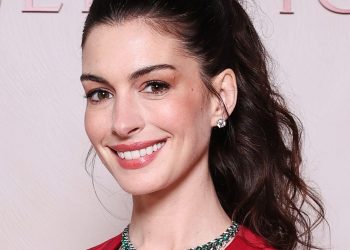 Anne Hathaway’s Red French Manicure Is Devilishly Good — See Photos