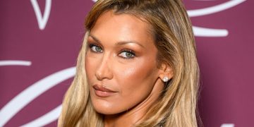 Bella Hadid’s Dark Taupe Nails Are an Unexpected Spring Manicure Surprise—See the Photos