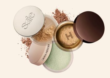 6 Best Setting Powders for Mature Skin to Help Makeup Last