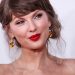 Taylor Swift’s Soft, Smudged Cat-Eye Liner Is Peak Millennial—See the Photos