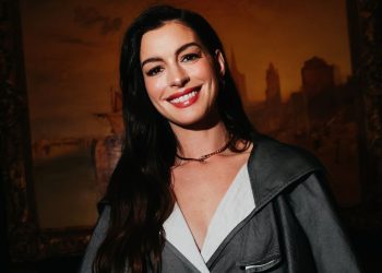 Anne Hathaway Is Glowing, and So Are Her New Highlights — See Photos