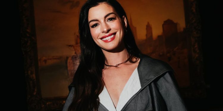 Anne Hathaway Is Glowing, and So Are Her New Highlights — See Photos