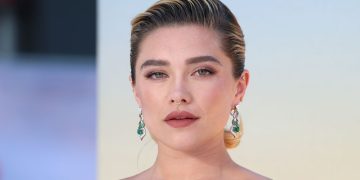 Florence Pugh’s Frosted Pearl Nails Are Fit for a Summer Ice Queen—See the Photos