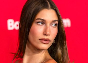 Hailey Bieber Keeps Wearing the Most Y2K Headband — See the Photos