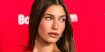 Hailey Bieber Keeps Wearing the Most Y2K Headband — See the Photos