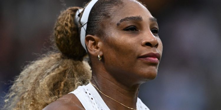 Serena Williams’s Diamond Manicure Is a Total Gem—See the Photos