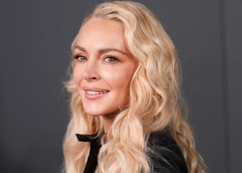 No, Lindsay Lohan Didn’t Actually Return to Her Natural Red Hair Color